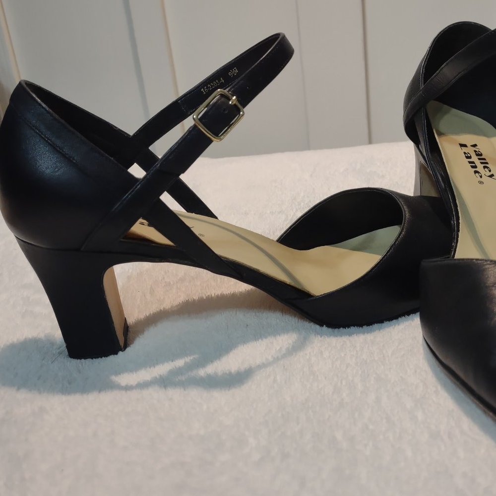 Valley Lane, black, adjustable ankle strap, 9.5W